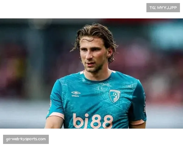 巴黎圣日耳曼官宣签下乌克兰新星扎巴尔尼后防线实力全面升级